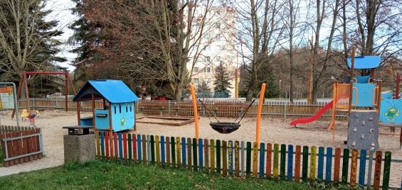 Fotografie - Veřejná hrací plocha, Jihlava, Okružní ul.